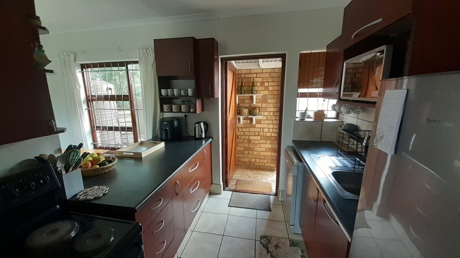 To Let 3 Bedroom Property for Rent in Summerstrand Eastern Cape